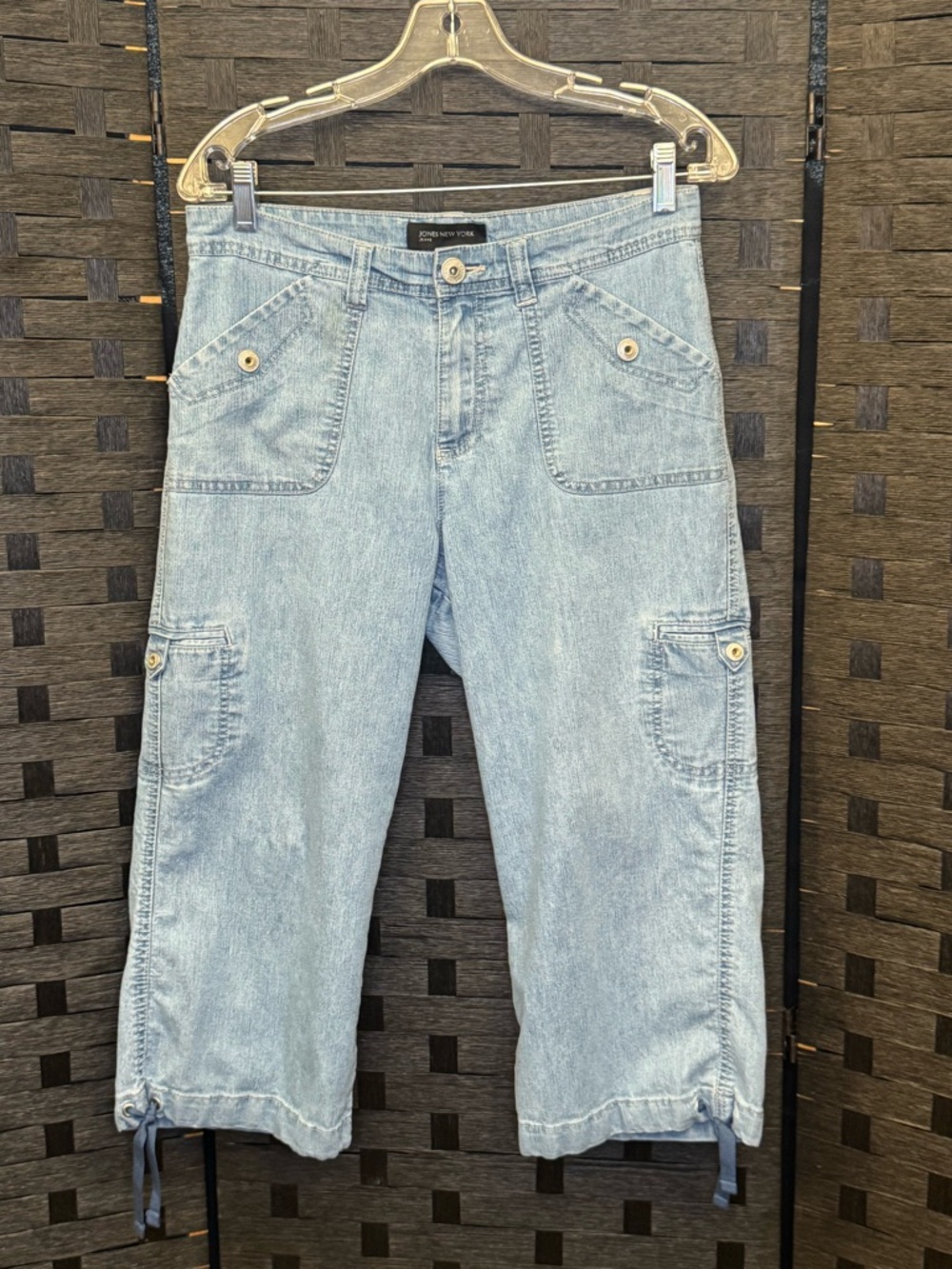 Jones New York Light Wash Capri Denim Cargo Pants